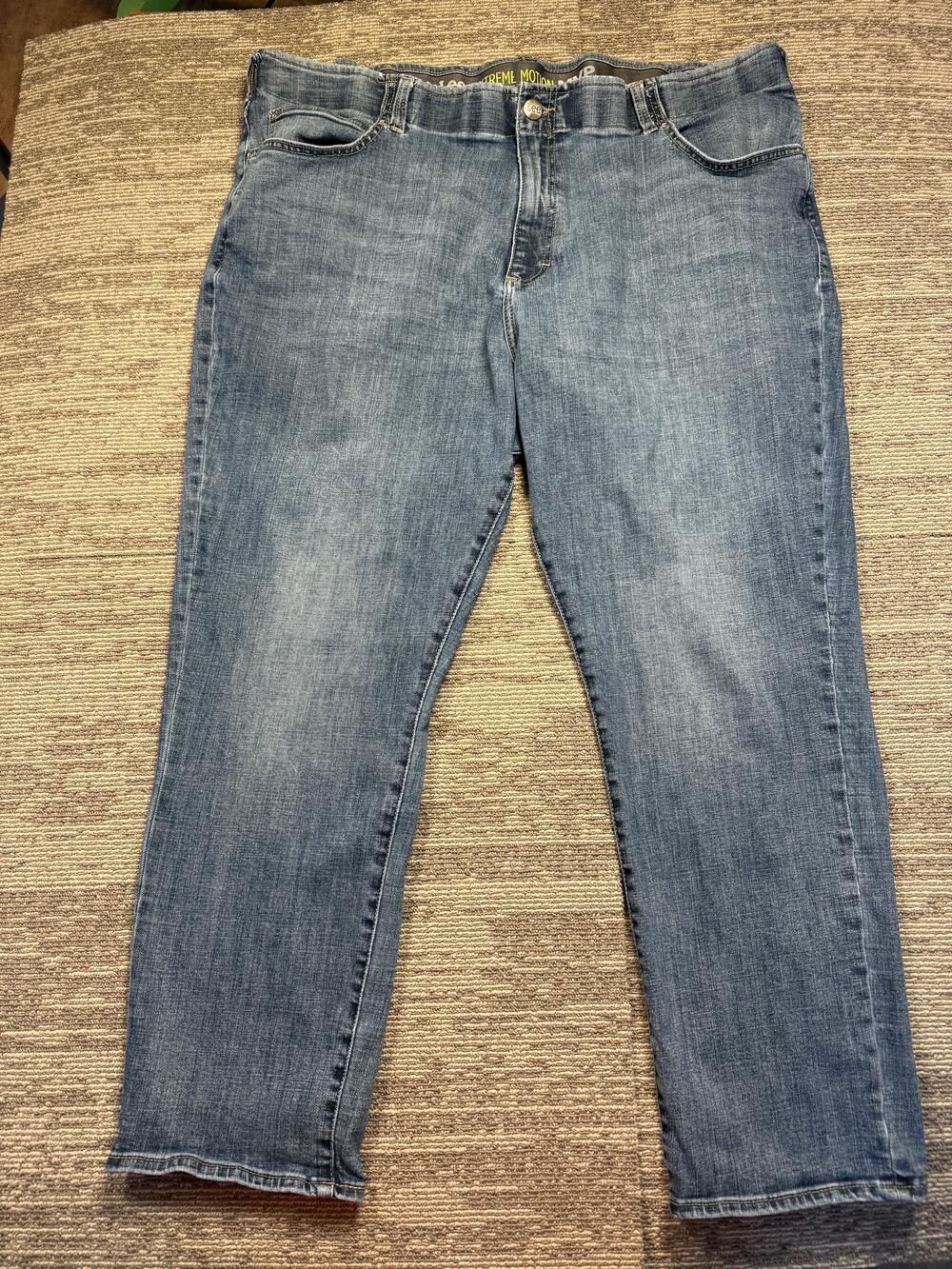 Lee Extreme Motion MVP Jeans Mens 48x31 Blue Medium Wash Regular Tapered Denim
